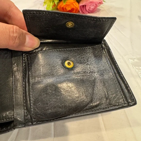 Authentic Bottega Veneta Black Woven Leather Wallet - Picture 13 of 15